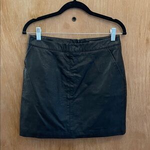 Forever 21 Classic Black Pleather Skirt